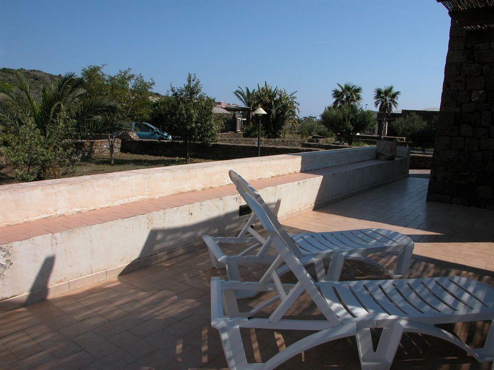 Residenza Degli Ulivi Pantelleria Island Esterno foto
